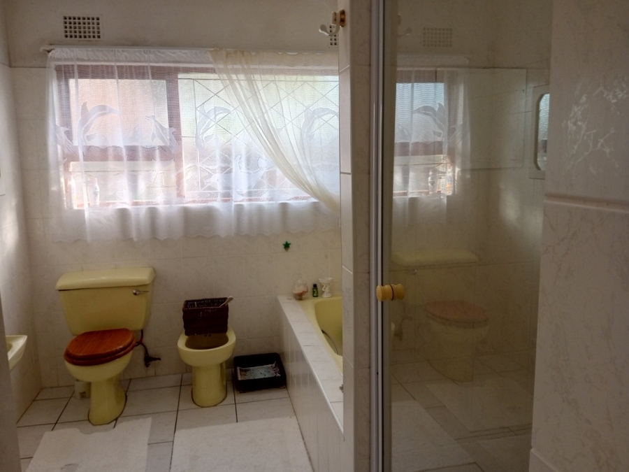 4 Bedroom Property for Sale in Gonubie Eastern Cape